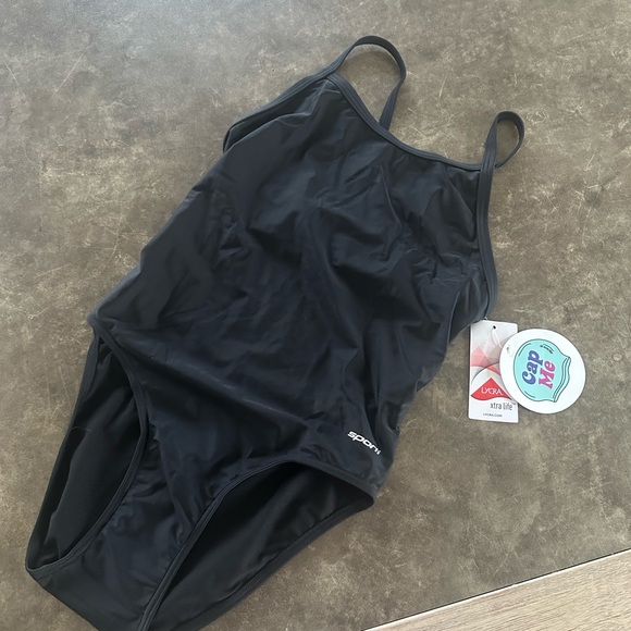 Sporti
Solid Thin Strap One Piece Swimsuit - Picture 11 of 12